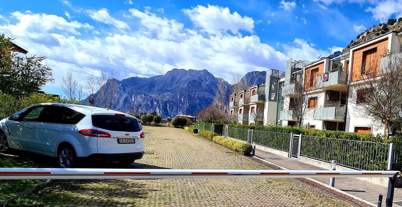 Garda Lake Aloha Apartments Торболе Экстерьер фото